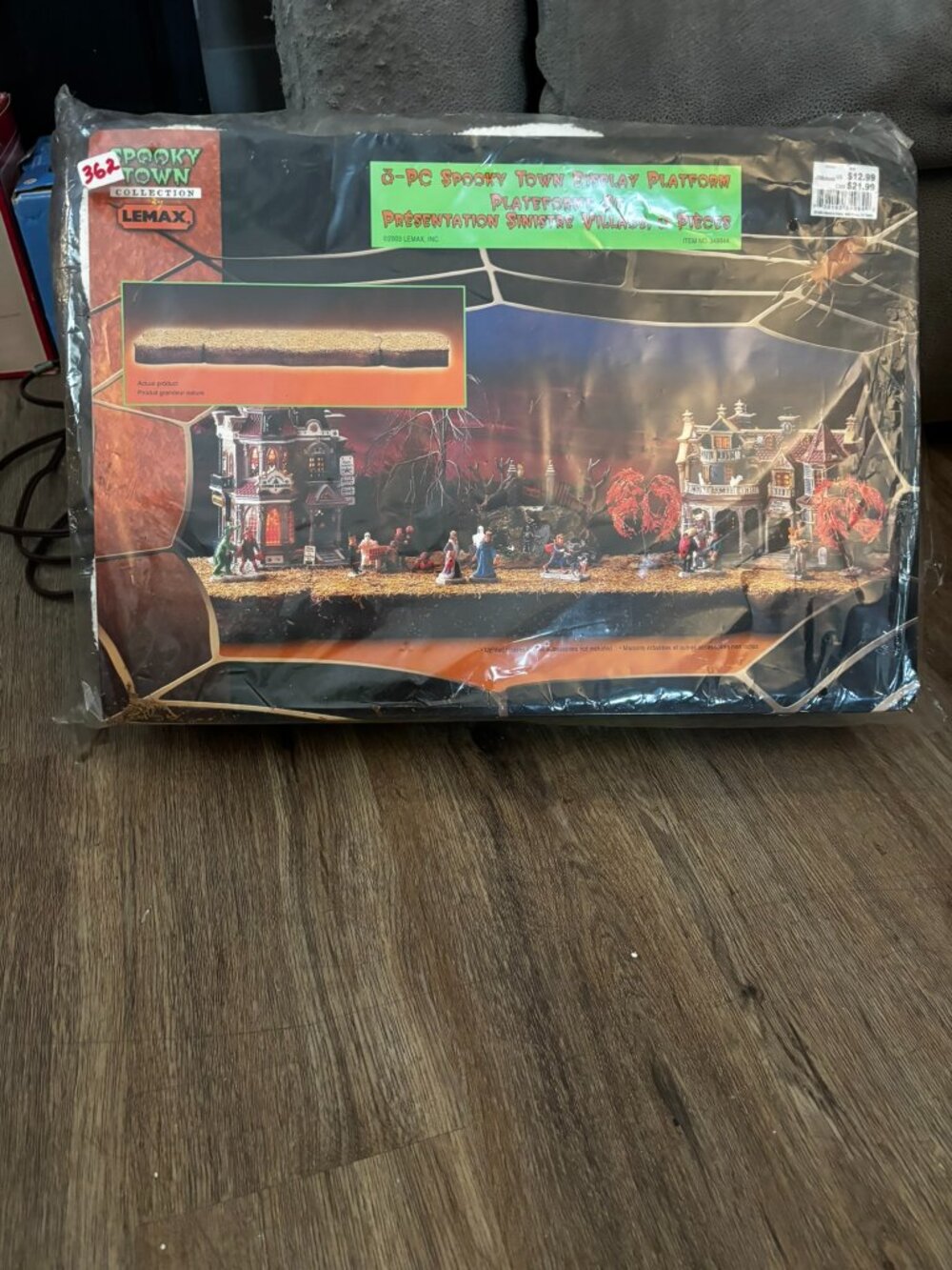 Lot 3 Lemax Halloween light up village display platforms scenery